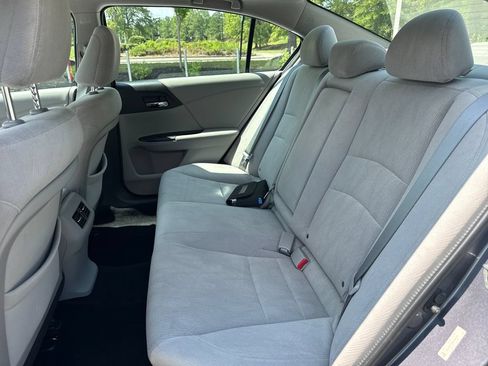 Used 2014 Honda Accord EX image 31