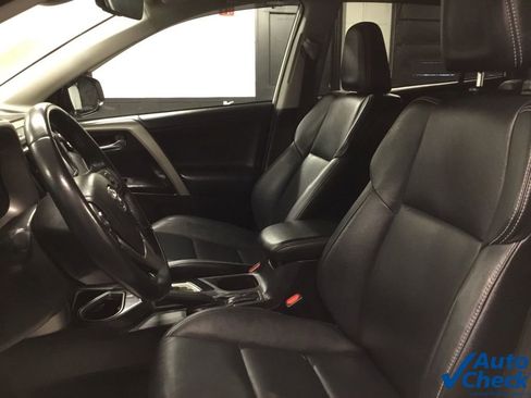 Used 2016 Toyota RAV4 Limited AWD/4WD image 24