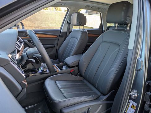 Used 2023 Audi Q5 2.0T Premium w/ Convenience Package image 30