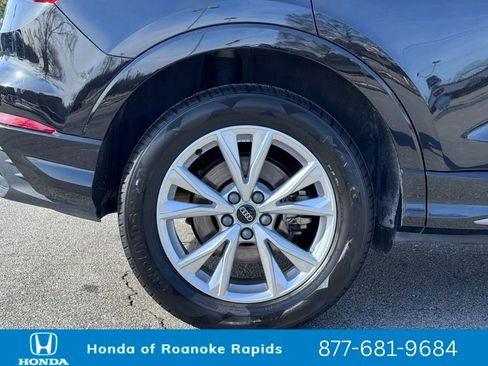 Used 2024 Audi Q3 2.0T Premium image 42