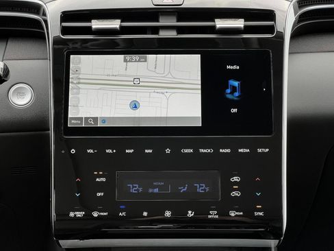 New 2024 Hyundai Tucson Limited AWD/4WD image 19