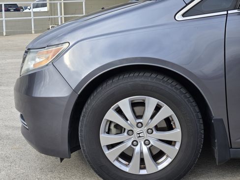 Used 2016 Honda Odyssey SE image 17