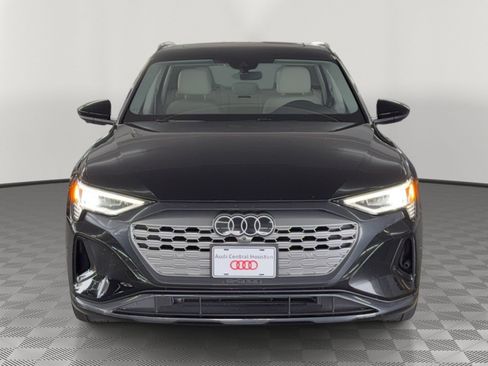Used 2024 Audi Q8 e-tron Premium Plus w/ Premium Plus Package AWD/4WD image 6