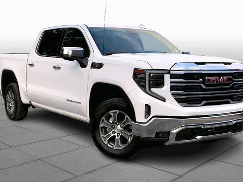 Used 2025 GMC Sierra 1500 SLT image 2