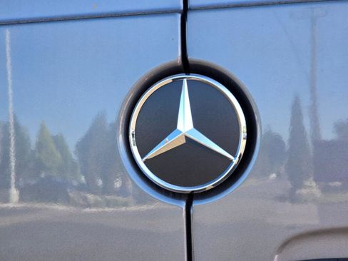 New 2025 Mercedes-Benz Sprinter 2500 image 12
