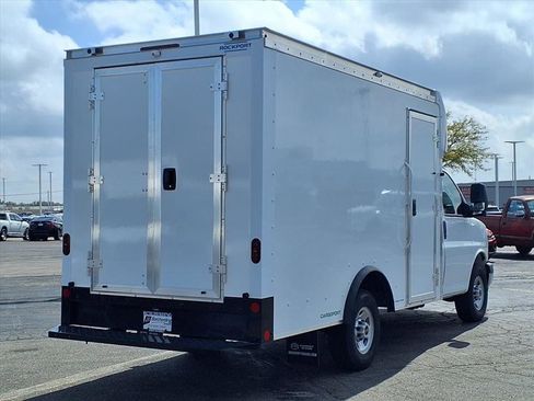 New 2025 GMC Savana 3500 w/ Power Convenience Package image 7