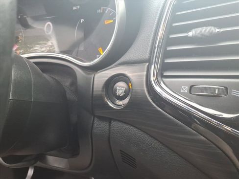 Used 2022 Jeep Grand Cherokee Laredo E image 24