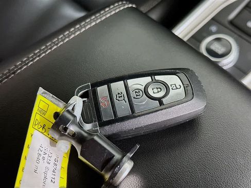Used 2023 Ford Explorer XLT w/ Equipment Group 202A AWD/4WD image 21
