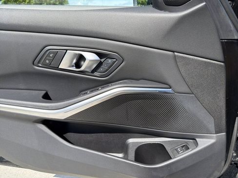Certified 2025 BMW 330i Sedan RWD image 24