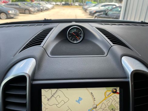 Used 2015 Porsche Cayenne Diesel AWD/4WD image 33