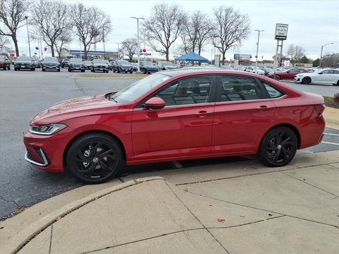 New 2026 Volkswagen Jetta SE image 4