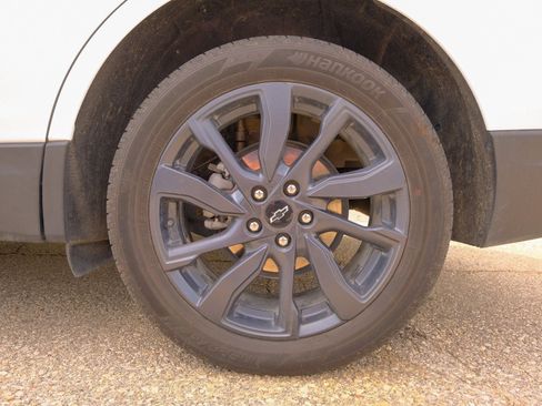 Used 2024 Chevrolet Equinox RS image 40