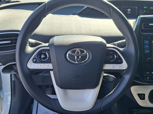 Used 2017 Toyota Prius Prime Plus FWD image 10