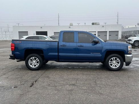 Used 2019 Chevrolet Silverado 1500 LT w/ All Star Edition image 2