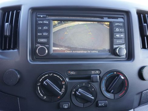 Used 2015 Nissan NV200 SV w/ Technology Package image 22
