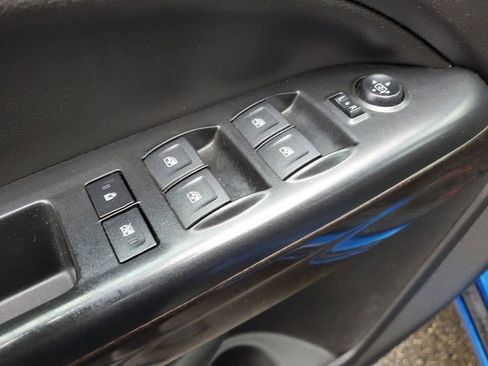 Used 2018 GMC Canyon SLE w/ SLE Convenience Package image 21