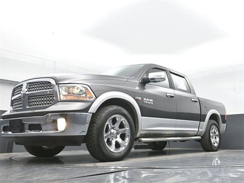 Used 2015 RAM 1500 Laramie image 45