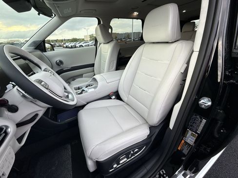 Used 2026 Hyundai Palisade Calligraphy AWD/4WD image 14
