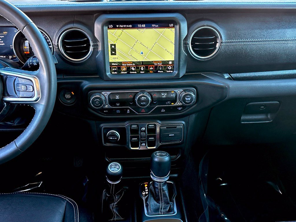 Used 2023 Jeep Wrangler Unlimited Sahara AWD/4WD image 20