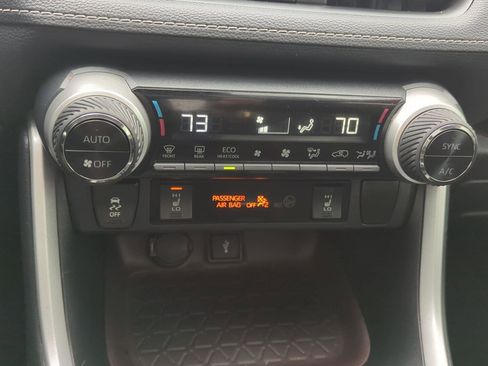 Used 2021 Toyota RAV4 Limited image 26