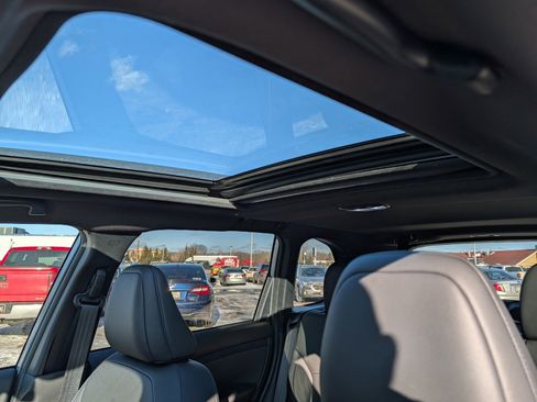 Certified 2025 Subaru Forester Limited image 15