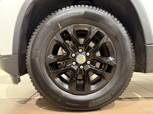 Used 2018 Chevrolet Traverse LS image 9