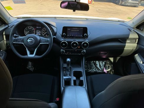 Used 2021 Nissan Sentra S image 18