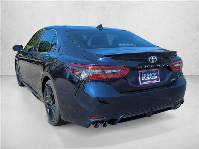 Used 2021 Toyota Camry XSE FWD image 7