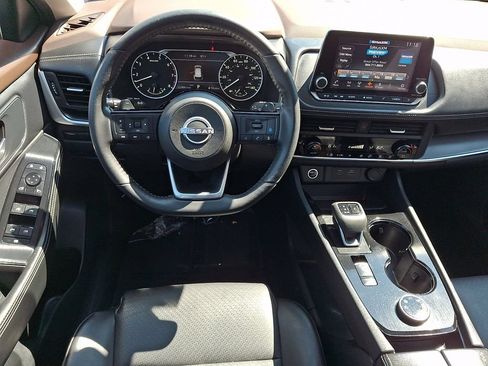 Certified 2023 Nissan Rogue SV w/ SV Premium B Package AWD/4WD image 13