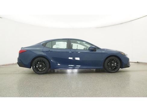 New 2026 Toyota Camry SE image 27