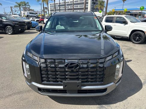 Used 2023 Hyundai Palisade SEL w/ Cargo Package image 2