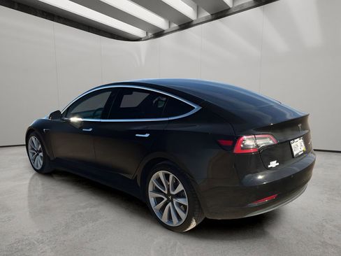 Used 2018 Tesla Model 3 Long Range AWD/4WD image 3
