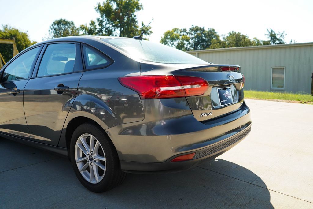 Used 2018 Ford Focus SE FWD image 20