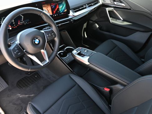 New 2026 BMW X1 xDrive28i image 11