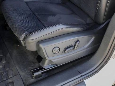 Used 2020 Audi SQ5 Premium Plus image 8