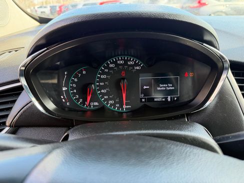 Used 2020 Chevrolet Trax LT image 19