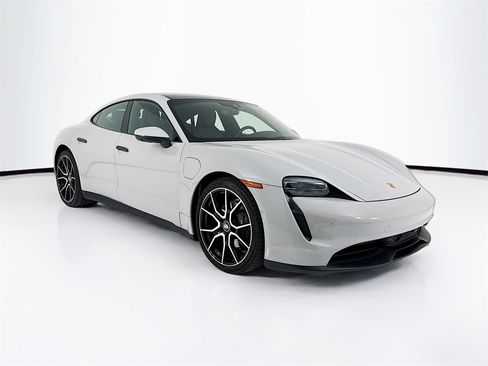 Certified 2023 Porsche Taycan image 9