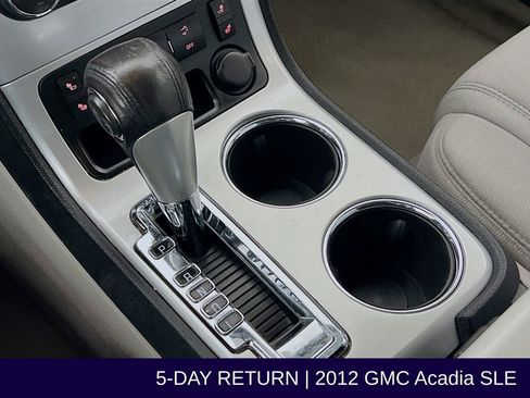 Used 2012 GMC Acadia SLE image 21