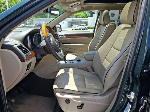Used 2011 Jeep Grand Cherokee Overland AWD/4WD image 14
