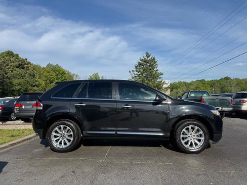 Used 2015 Lincoln MKX AWD w/ Equipment Group 102A image 4