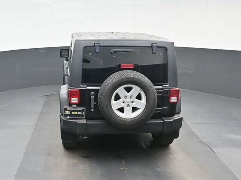 Used 2018 Jeep Wrangler Unlimited Sport S AWD/4WD image 20