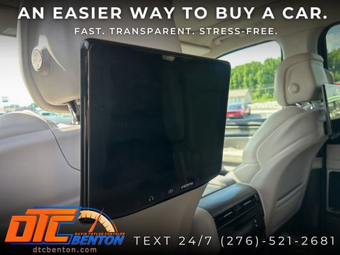 Used 2024 Jeep Wagoneer Series III w/ Premium Group I AWD/4WD image 28