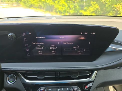 Used 2024 Buick Envista Sport Touring FWD image 21