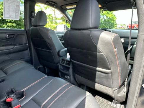 Used 2023 Honda Passport TrailSport image 32