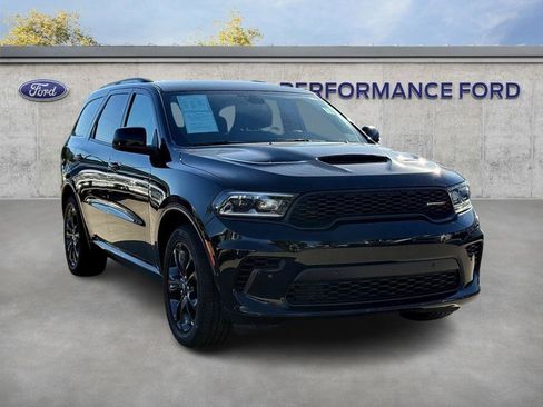 Used 2025 Dodge Durango R/T w/ Blacktop Package image 4
