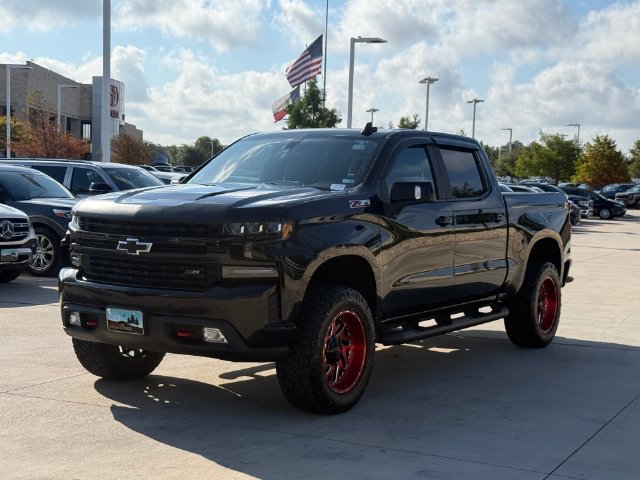 Used 2020 Chevrolet Silverado 1500 LT Trail Boss w/ Midnight Edition AWD/4WD image 7