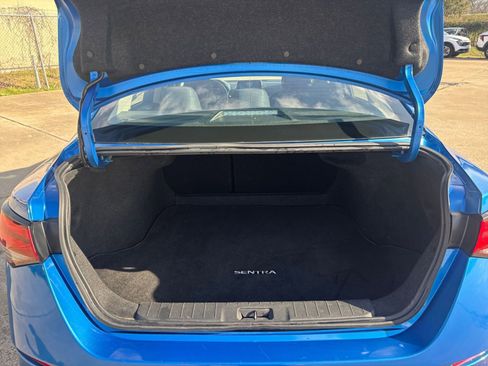 Used 2025 Nissan Sentra SV image 29