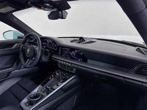 Used 2025 Porsche 911 Carrera image 26