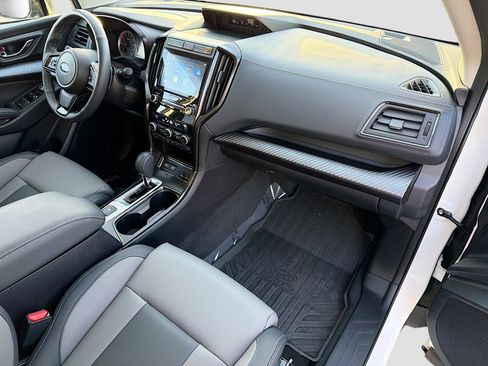 Used 2022 Subaru Ascent Onyx Edition image 5