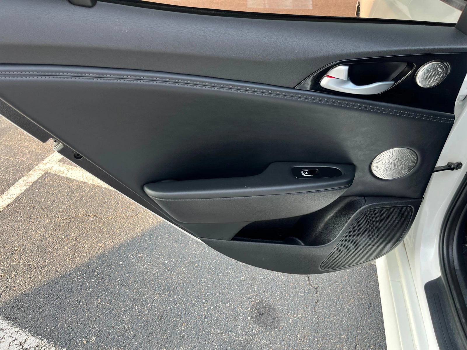 Used 2018 Kia Stinger Premium RWD image 49